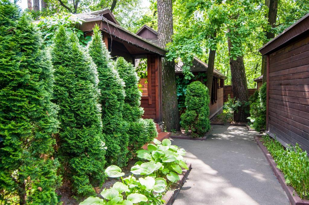 Kolyba House Hotel Kyiv Exterior photo