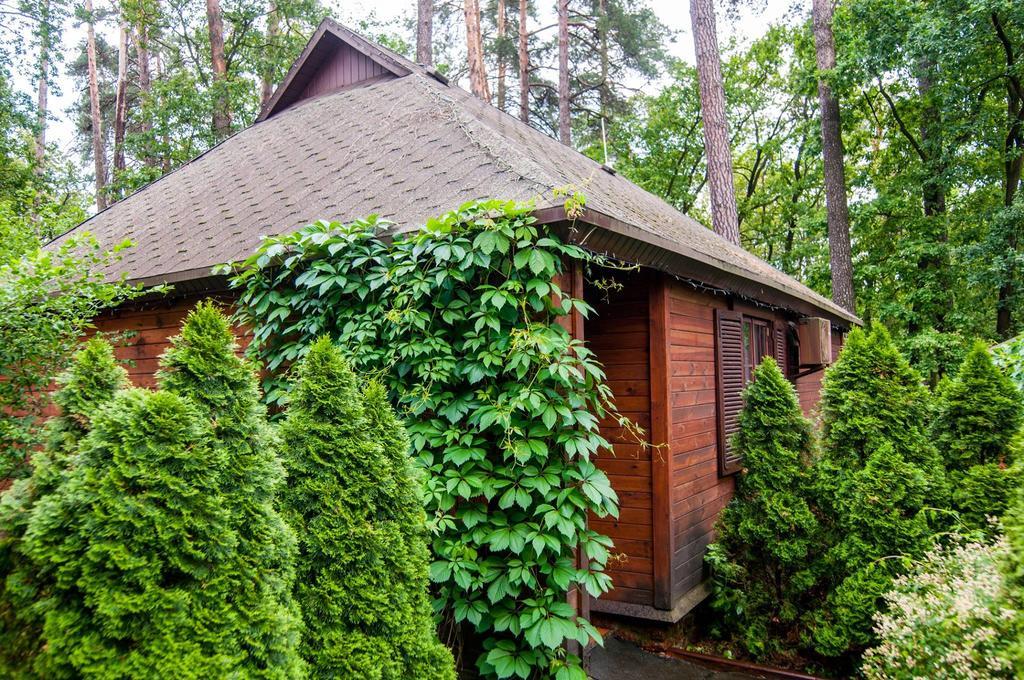 Kolyba House Hotel Kyiv Exterior photo